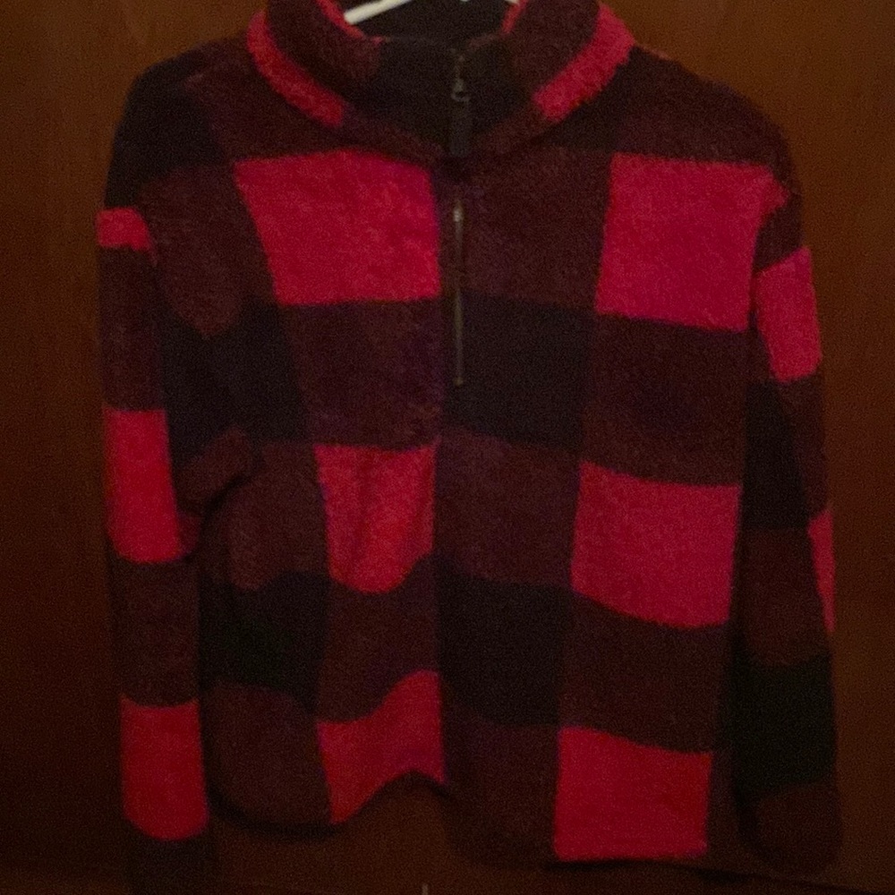 Red & Black Buffalo Plaid Women’s Small 1/4 zip Shirt Top